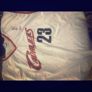 Cleveland cavaliers lebron James jersey